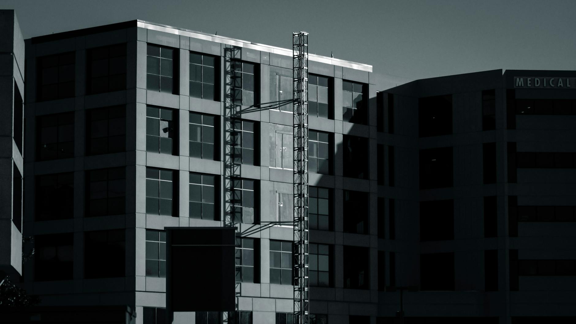 Asbestos Exposure at Clinton Memorial Hospital — Wilmington, Ohio: What Tradesmen and Workers Need to Know