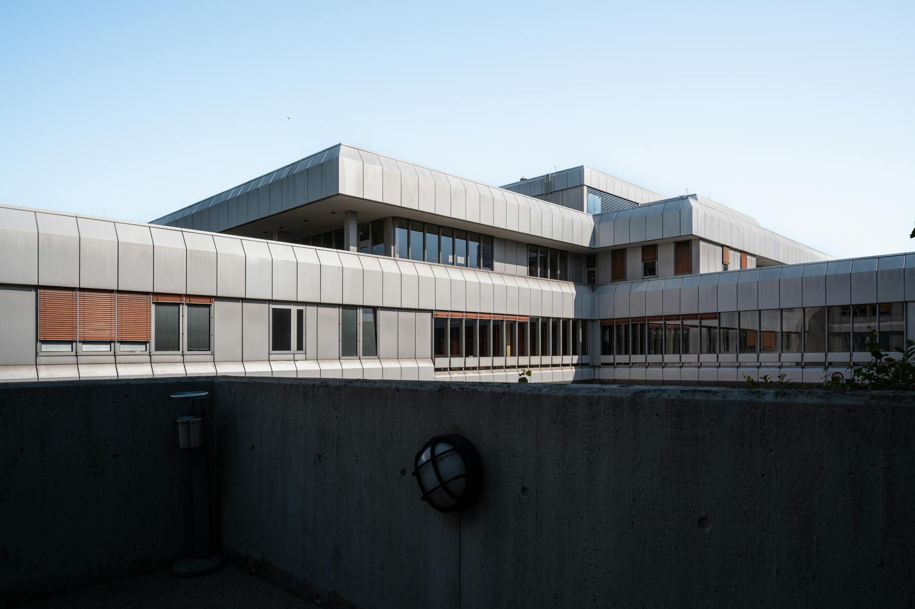 Asbestos Exposure at Highland District Hospital — Hillsboro, Ohio: What Workers and Tradesmen Need to Know