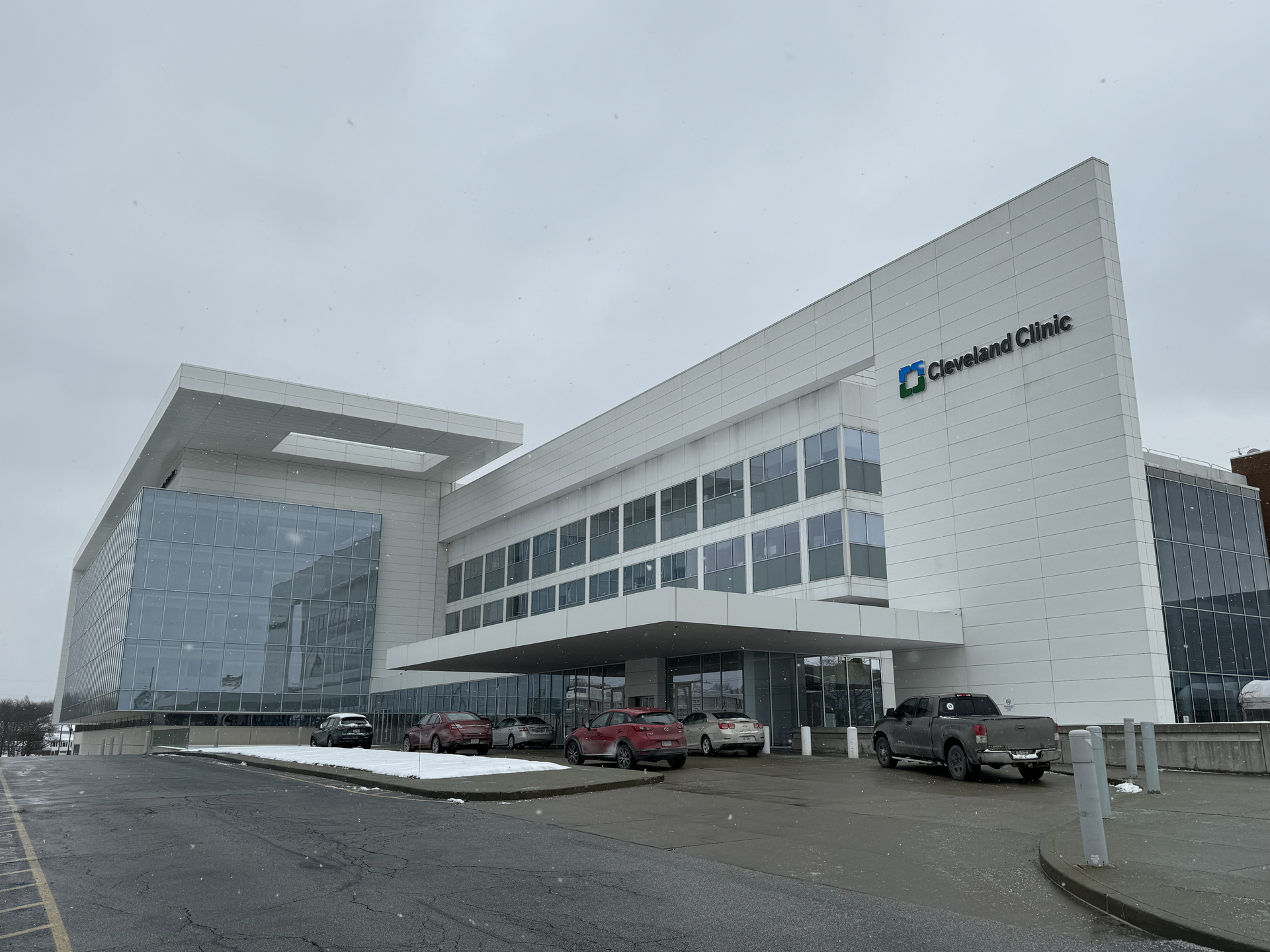 Ohio Mesothelioma Lawyer: Asbestos Exposure at Hillcrest Hospital — Mayfield Heights