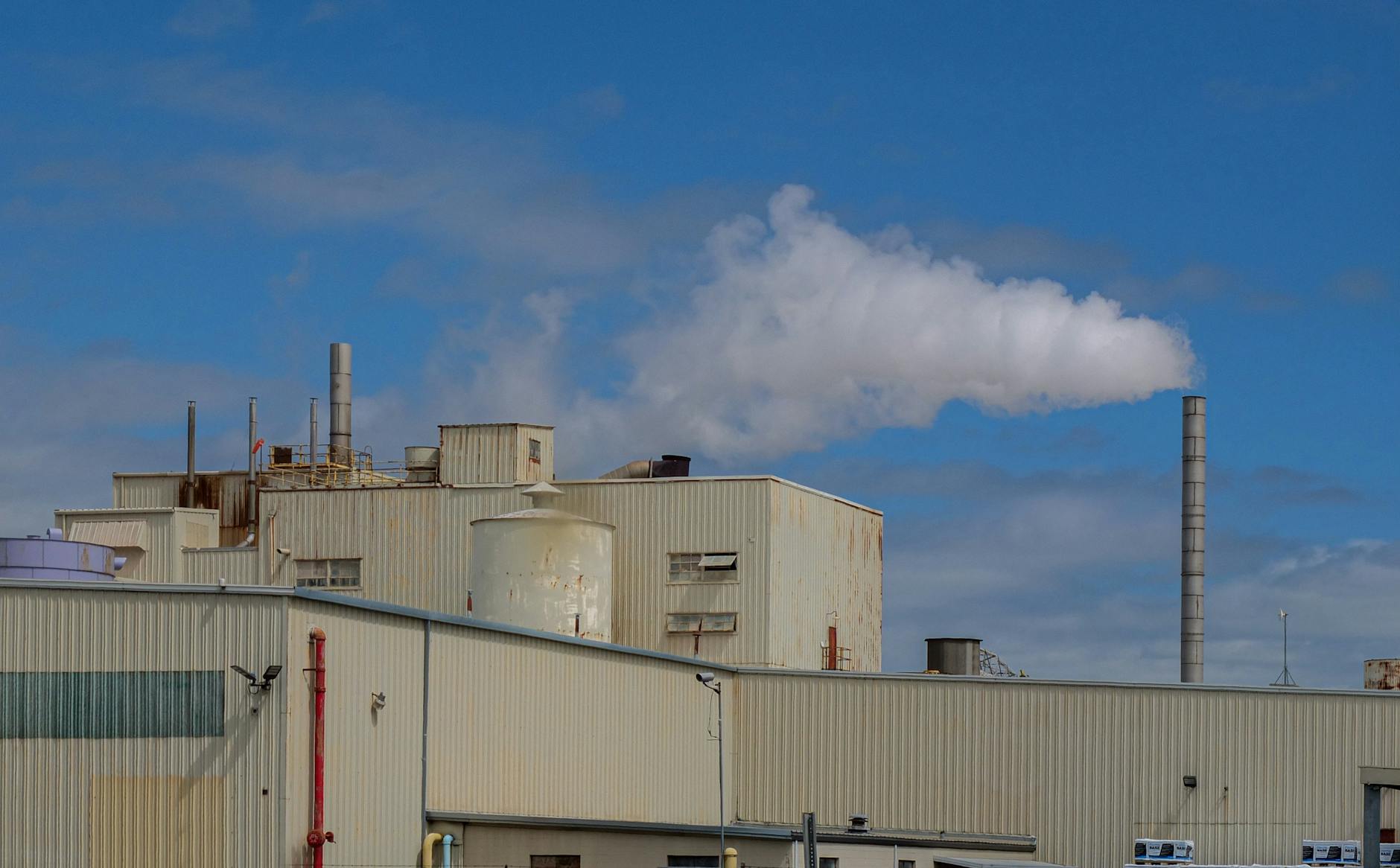 Sherwin-Williams Cleveland Manufacturing Facility Asbestos Exposure